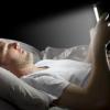 Использование гаджетов перед сном оказывает влияние на здоровье человека