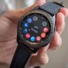 Нет, Samsung пока не собирается выпускать умные часы с Wear OS