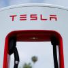 Электромобили Tesla получат функции «полностью самоуправляемого движения» в августе