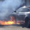 Автомобиль Tesla Model S известного режиссёра воспламенился просто во время движения