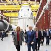 SpaceX показала новый космический корабль Crew Dragon. Первый полёт намечен на январь