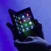 Первый гибкий смартфон Samsung получит камеру на основе неанонсированного датчика Sony IMX374