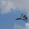 Су-27 жёстко отогнал F-15 от спецборта: видео