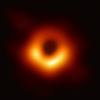 Прорыв в астрономии: учёные показали первую в истории фотографию чёрной дыры