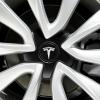 Tesla расследует взрыв электромобиля Model S на парковке в Шанхае