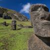 Любители селфи создают угрозу статуям на острове Пасхи
