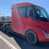 Электрический грузовик Tesla Semi с полной нагрузкой подтвердил заявленную автономность