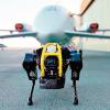 Робот-силач тянет самолет: мощь гидравлики