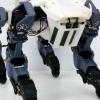 Японцы показали четвероногого робота, взбирающегося по вертикальной лестнице