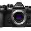 Камера Olympus OM-D E-M1 Mark III стоимостью 1800 долларов отнесена к профессиональному сегменту