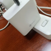 Живое фото первого зарядного устройства Quick Charge 5 позволяет оценить его габариты