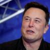 Инвестор Tesla подал на Маска в суд