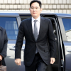 Фактического лидера Samsung выпускают из тюрьмы по УДО, чтобы вернуть компании лидерство