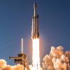 Эту ракету SpaceX не запускала более трёх лет. Falcon Heavy готовится к первому с середины 2019 года полёту