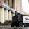 Роботы-курьеры Яндекса бесплатно доставят заказы из «Вкусно — и точка»
